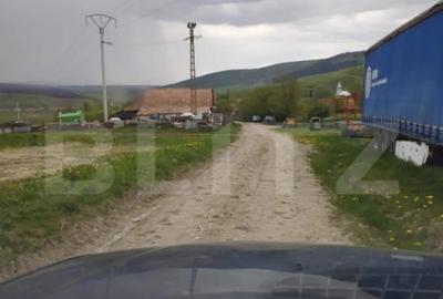 Teren de 3621 mp, în Petrești - 5