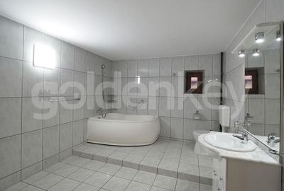 Vila spatioasa cu 13 camere | 572mp utili | 1321mp teren - 28
