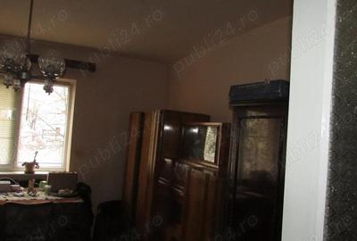 Apartament cu 4 camere semidecomandat în Central