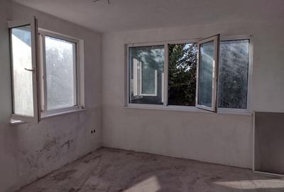 Casă cu 6 camere în Costi - 5