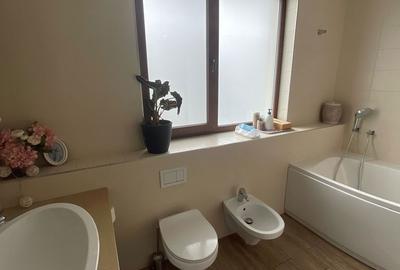 Casă cu 4 camere în Florești - 1