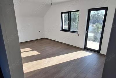 Casă cu Teren 440 Mp în Costi - 3