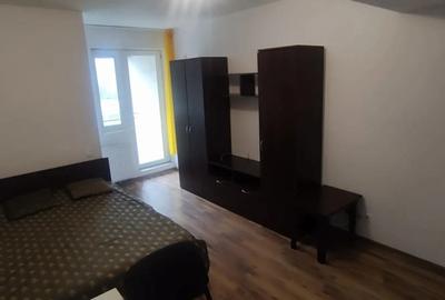 Garsoniera, Zona 1 Decembrie, 330 euro, 5 minute metrou - 1