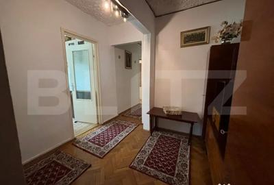 Apartament cu 3 camere decomandat în Nufărul - 2