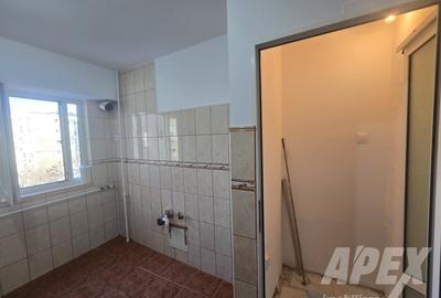 Apartament cu 4 camere decomandat, mobilat în Drumul Taberei - 12