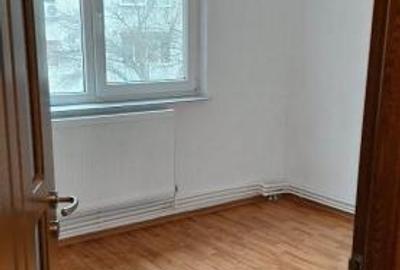 Apartament cu 2 camere semidecomandat, mobilat în Inel I - 7