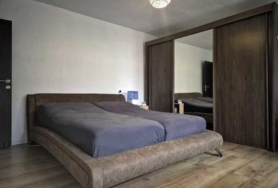 Apartament cu 3 camere decomandat, mobilat în Complex Studențesc - 2