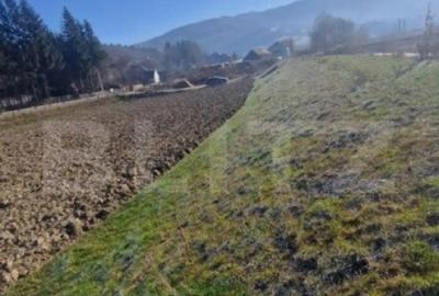 Teren de 6823 mp, în Central - 3