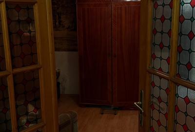 Casă cu 4 camere cu Teren 160 Mp în Colentina - 13