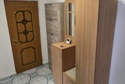 Apartament cu 2 camere decomandat în Peco - 1