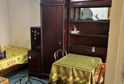 Garsonieră în Decebal - 2