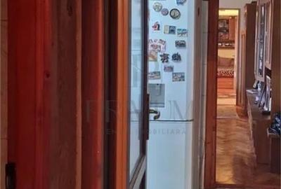 GIROCULUI - 3 CAM - ETJ.1 - 2 BAI - CENTRALA - ANVELOPAT - SPATIOS - 1