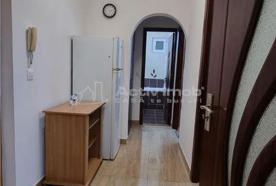 Apartament cu 2 camere decomandat, mobilat în Micro 20 - 5