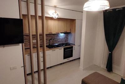 Garsonieră decomandată în Central