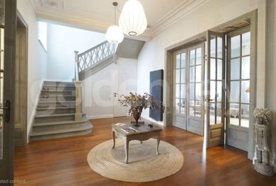 Casă cu 8 camere cu Canalizare în Grădina Icoanei - 4