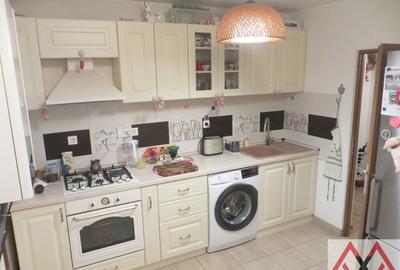 Apartament cu 2 camere decomandat în 13 Septembrie - 3