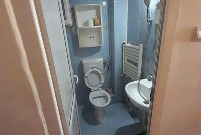 Garsonieră decomandată în Central