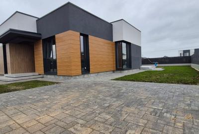 Casă cu 3 camere cu Canalizare în Balotești - 5