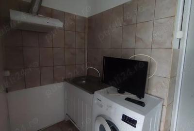 Garsoniera Zona Milcov Subex etaj 2-renovata - 3