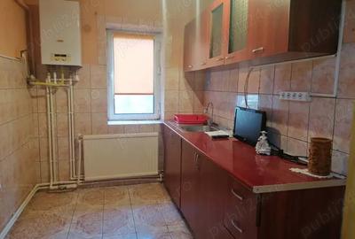 Apartament 3 camere, decomandat, str. Aurel Vlaicu - HATEG - 3
