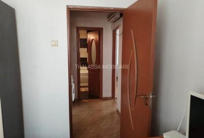 Apartament cu 3 camere, mobilat în Titulescu - 7