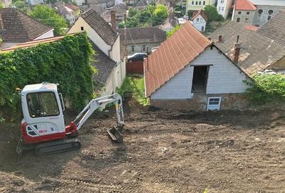 Casă cu Teren 900 Mp în Central - 6
