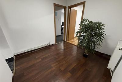 Orizont - stradal - Spatiu comercial - intrare separata - 10