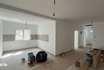 Casă cu 3 camere cu Teren 381 Mp în Moșnița Nouă - 2