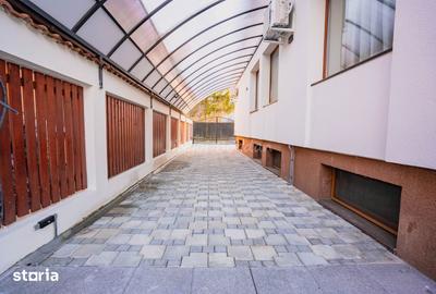 Casă cu 4 camere cu Canalizare în Noua - 12