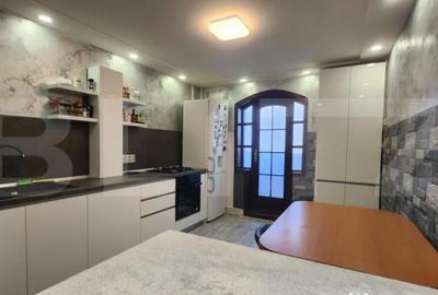 Apartament cu 4 camere decomandat în Tudor - 1