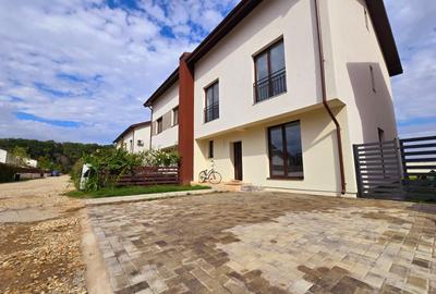 Duplex cu pereti separati langa padure si acces facil spre DN - 2