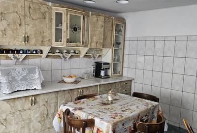 Casă cu 4 camere cu Teren 800 Mp în Băilești - 5