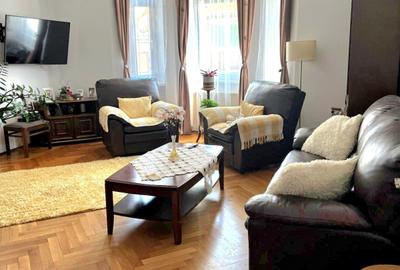 Casă cu 4 camere cu Canalizare în Centrul Civic - 2