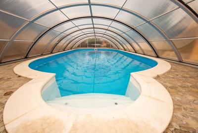 Casa / Vila cu piscina, 6 camere de vanzare in zona Central - 1