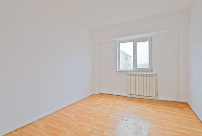 Apartament cu 3 camere de vânzare în Mangalia, 600 m până la plajă . - 3