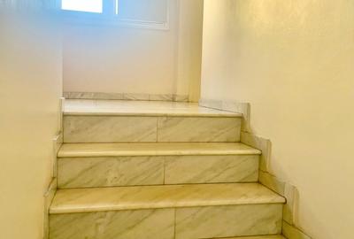 Casă cu 4 camere în Ultracentral - 3