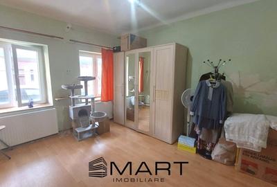 Garsonieră decomandată, mobilată în Central - 3