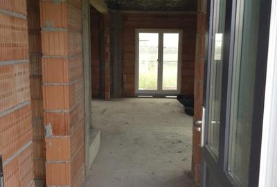 Duplex modern de vânzare – spațiu, intimitate și confort! Mosnita Noua - 3