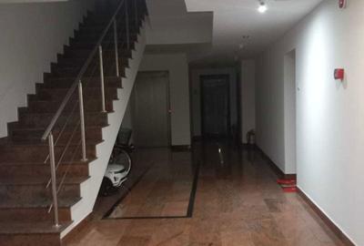 Apartament cu 3 camere decomandat în Petrești - 7