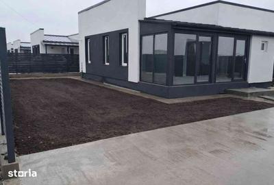 Casă cu 3 camere cu Teren 400 Mp în 1 Decembrie - 1