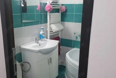 Ofer spre chirie ap 3 cam ultrcentral lux Roman ,350 euro - 5