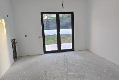 Duplex cu 4 camere cu Canalizare în Ostratu - 16