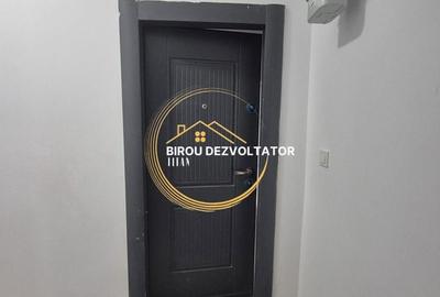 Garsonieră decomandată în Titan - 2