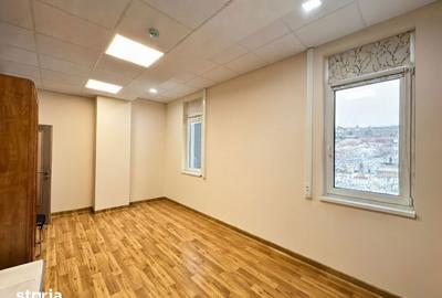 Spațiu comercial, de 276 mp, în Central - 14