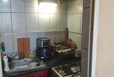 Garsonieră decomandată în Central - 2