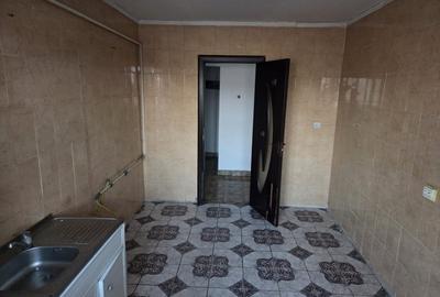 Apartament cu 2 camere decomandat în Obor - 4