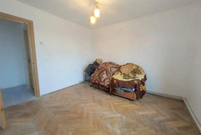 Orizont - MegaImage, Apartament 3 camere, decomandat, etaj 3 din 4 - 3