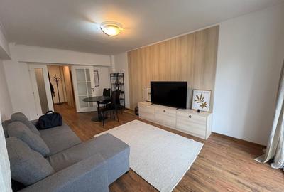 Apartament cu 2 camere decomandat, mobilat în P-ța Unirii - 1