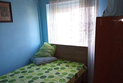 Apartament 3 cam,Sid Vest,et 4,bloc cu pod