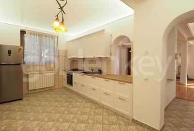 Vila individuala cu 7 camere | piscina | 1000mp teren - 6